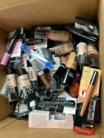 Cosmetics and Makeup Pallets - Image 7