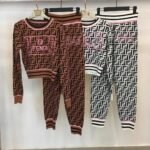 SWEATSUIT PALLETS - Image 3