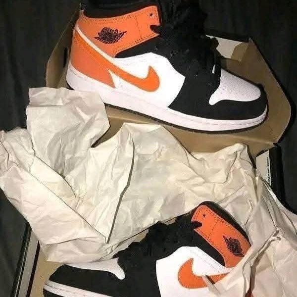 Kids Authentic Nike And Jordan Sneakers Pallets